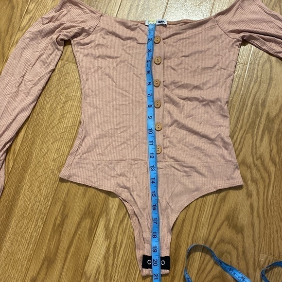 FASHION Nova Women’s  Dusty Rose Bodysuit ( Size Small) - Picture 6 of 6